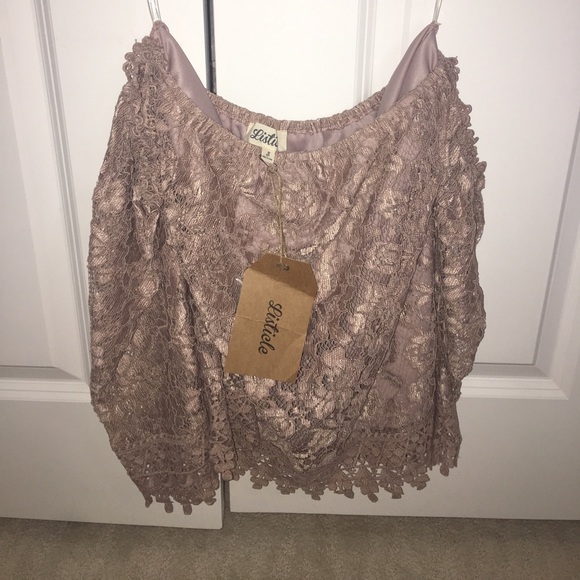 Off the shoulder shirt - Picture 2 of 2